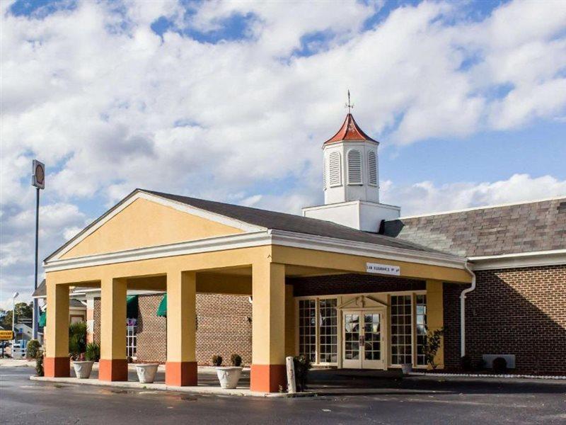 Red Roof Inn Данн Екстер'єр фото