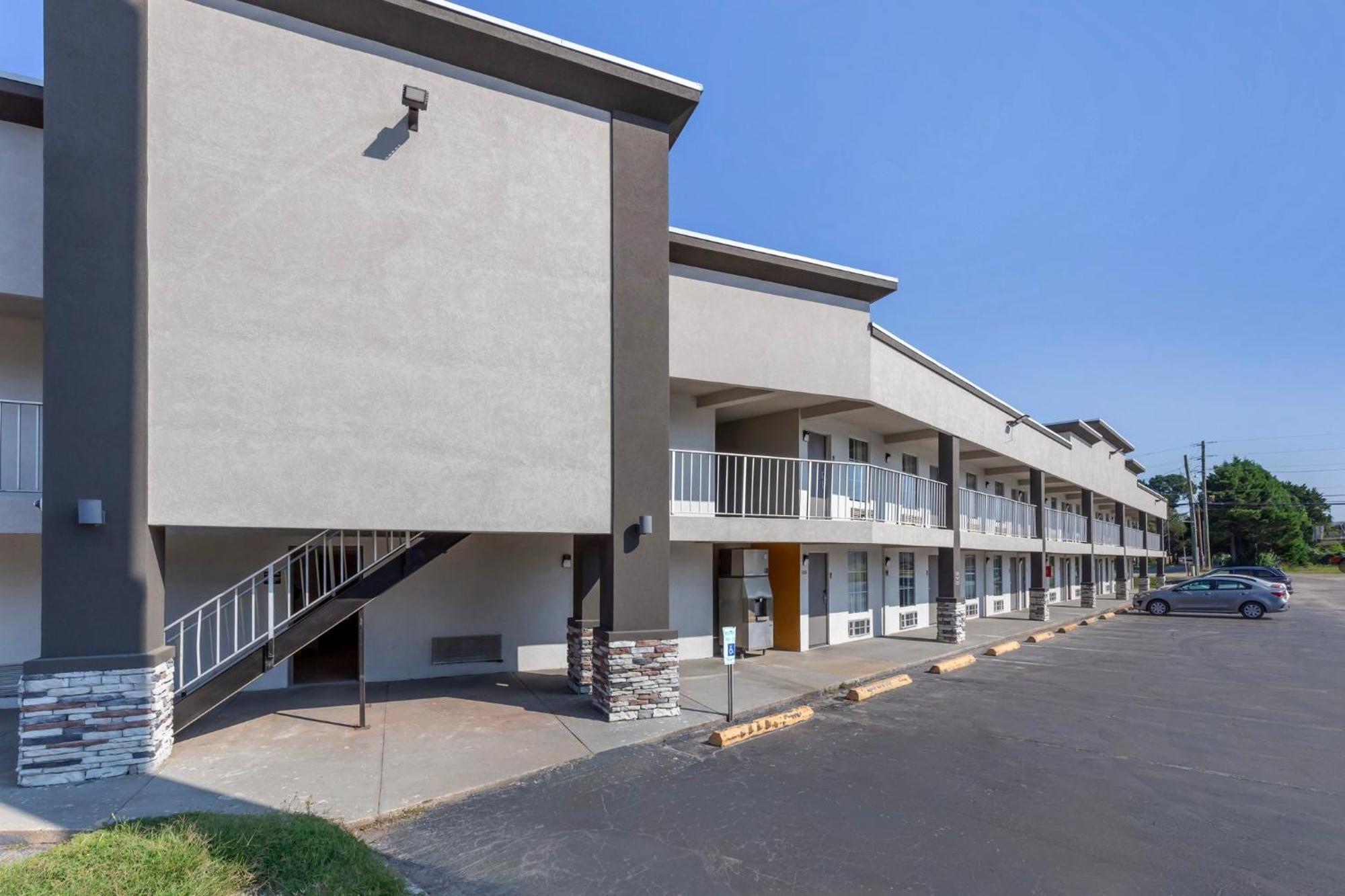 Red Roof Inn Данн Екстер'єр фото